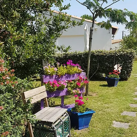 Le Rayon Vert Holiday home