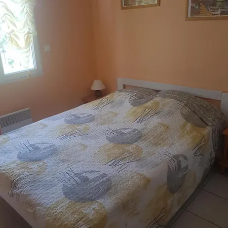 Le Rayon Vert Holiday home