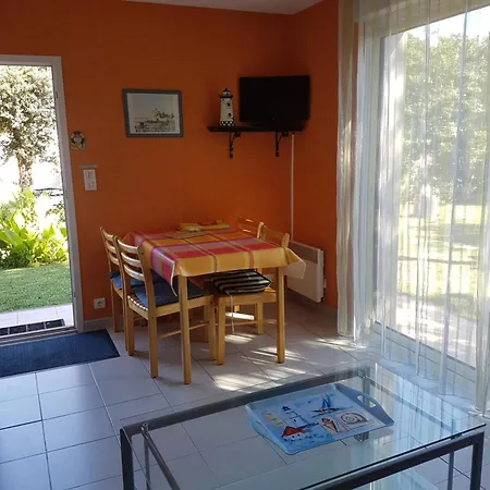 Le Rayon Vert Holiday home *